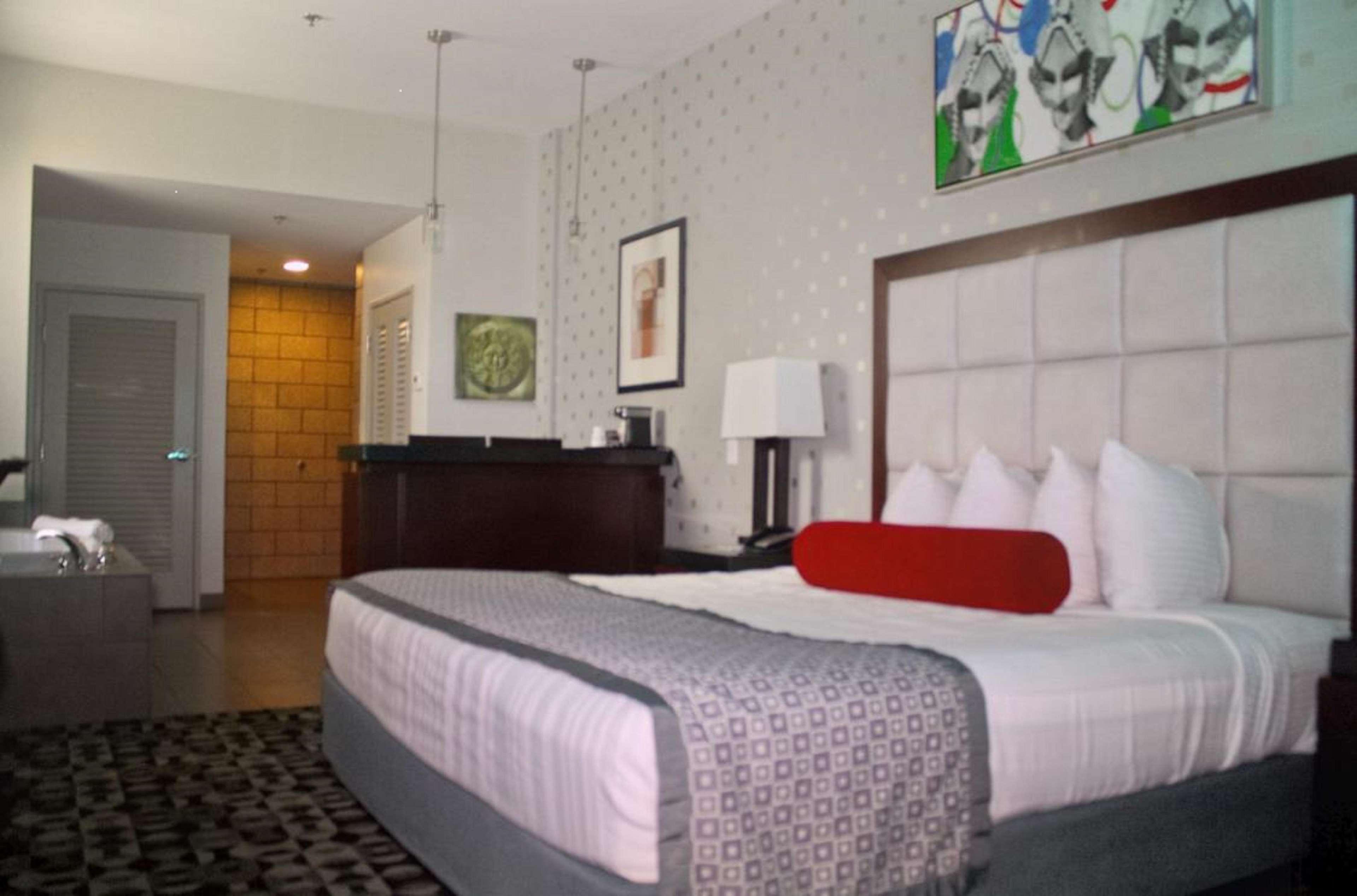 Best Western Plus Sundial Scottsdale Exterior photo
