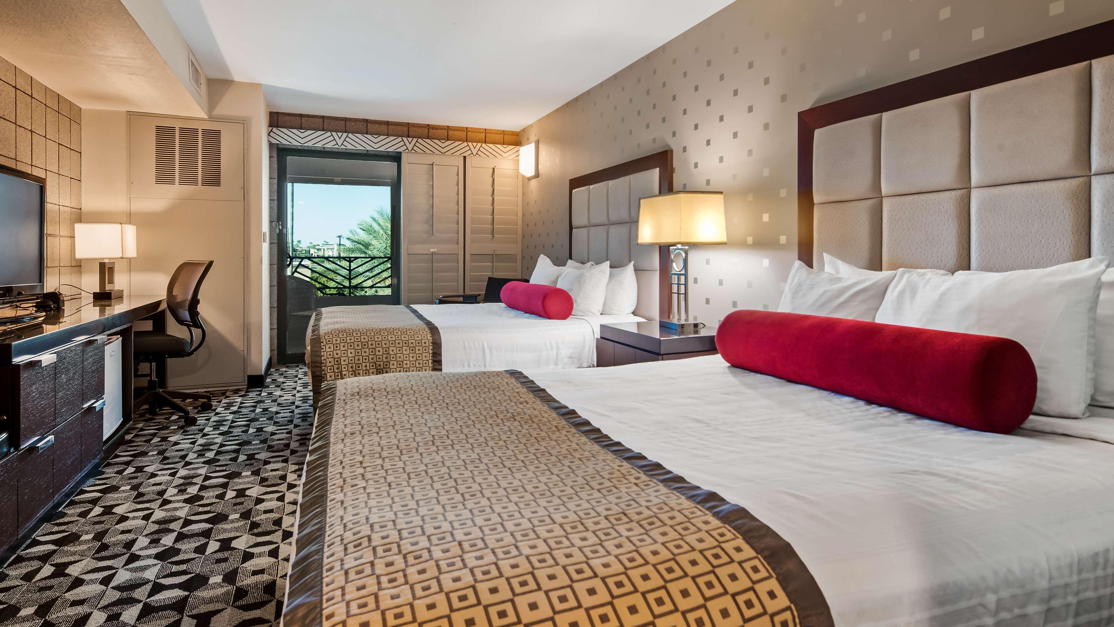 Best Western Plus Sundial Scottsdale Exterior photo