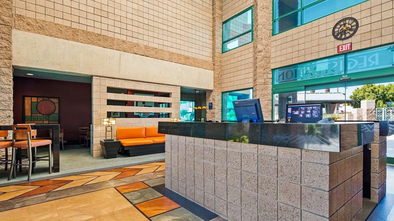 Best Western Plus Sundial Scottsdale Exterior photo