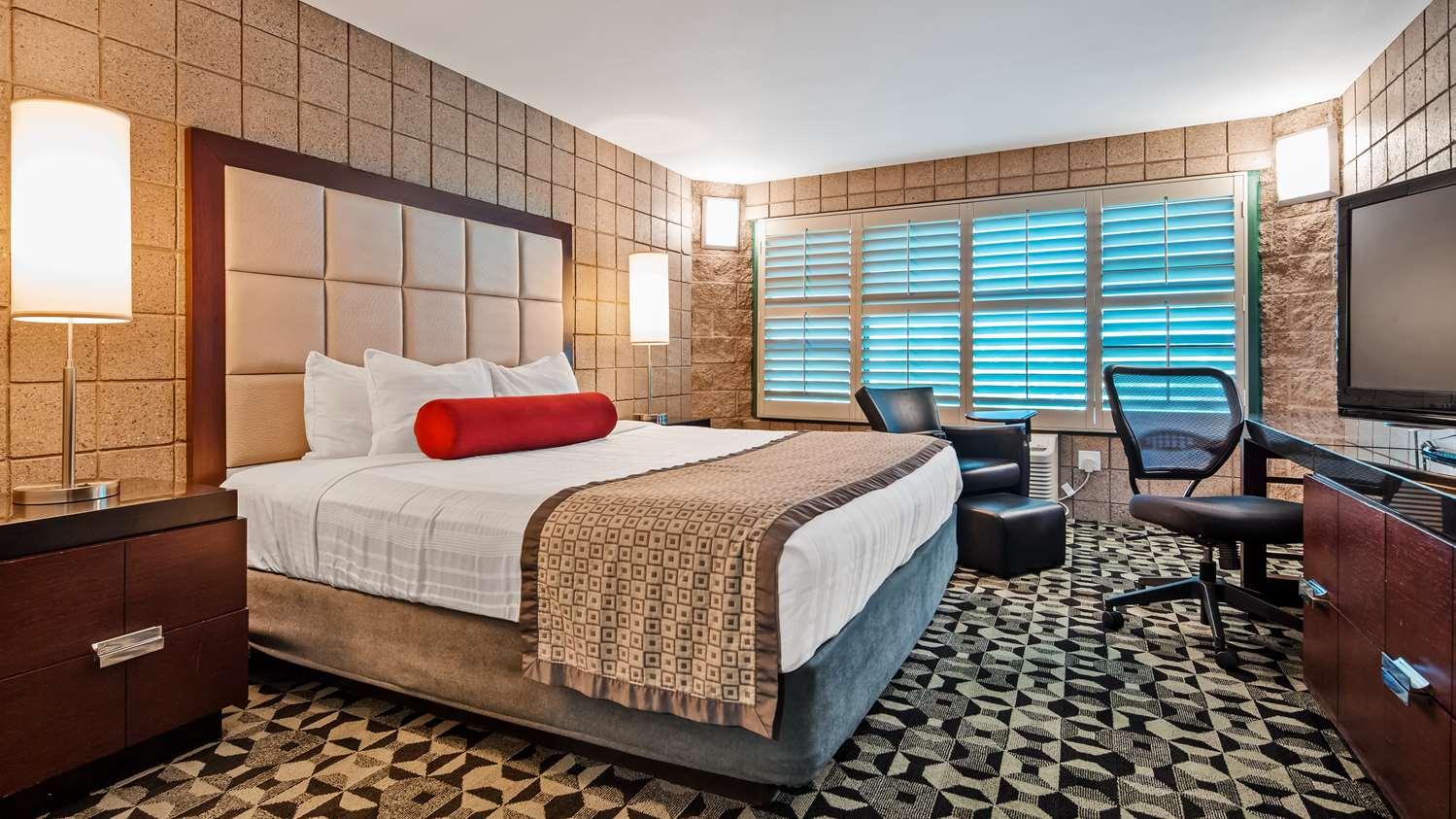 Best Western Plus Sundial Scottsdale Exterior photo