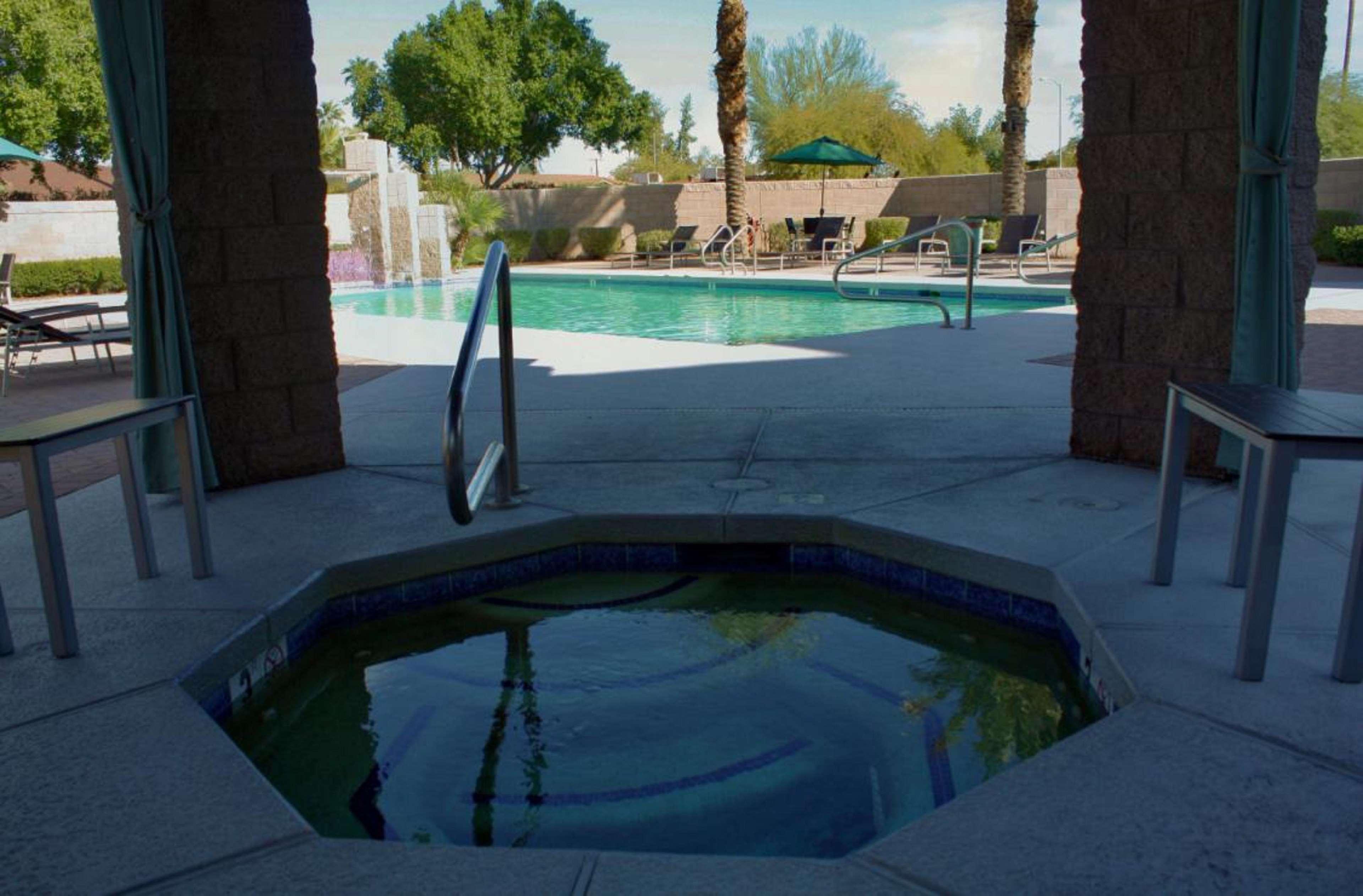 Best Western Plus Sundial Scottsdale Exterior photo