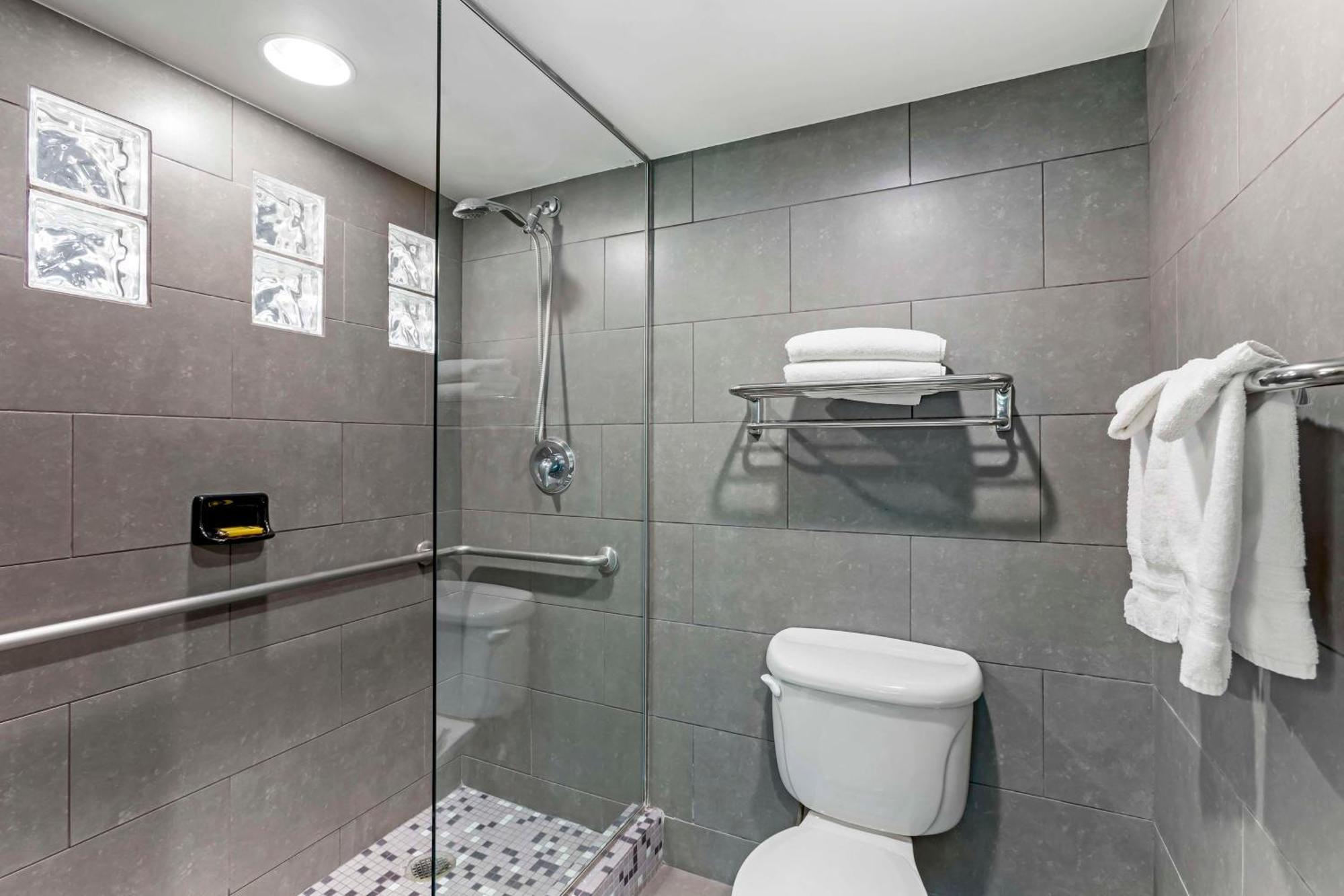 Best Western Plus Sundial Scottsdale Exterior photo