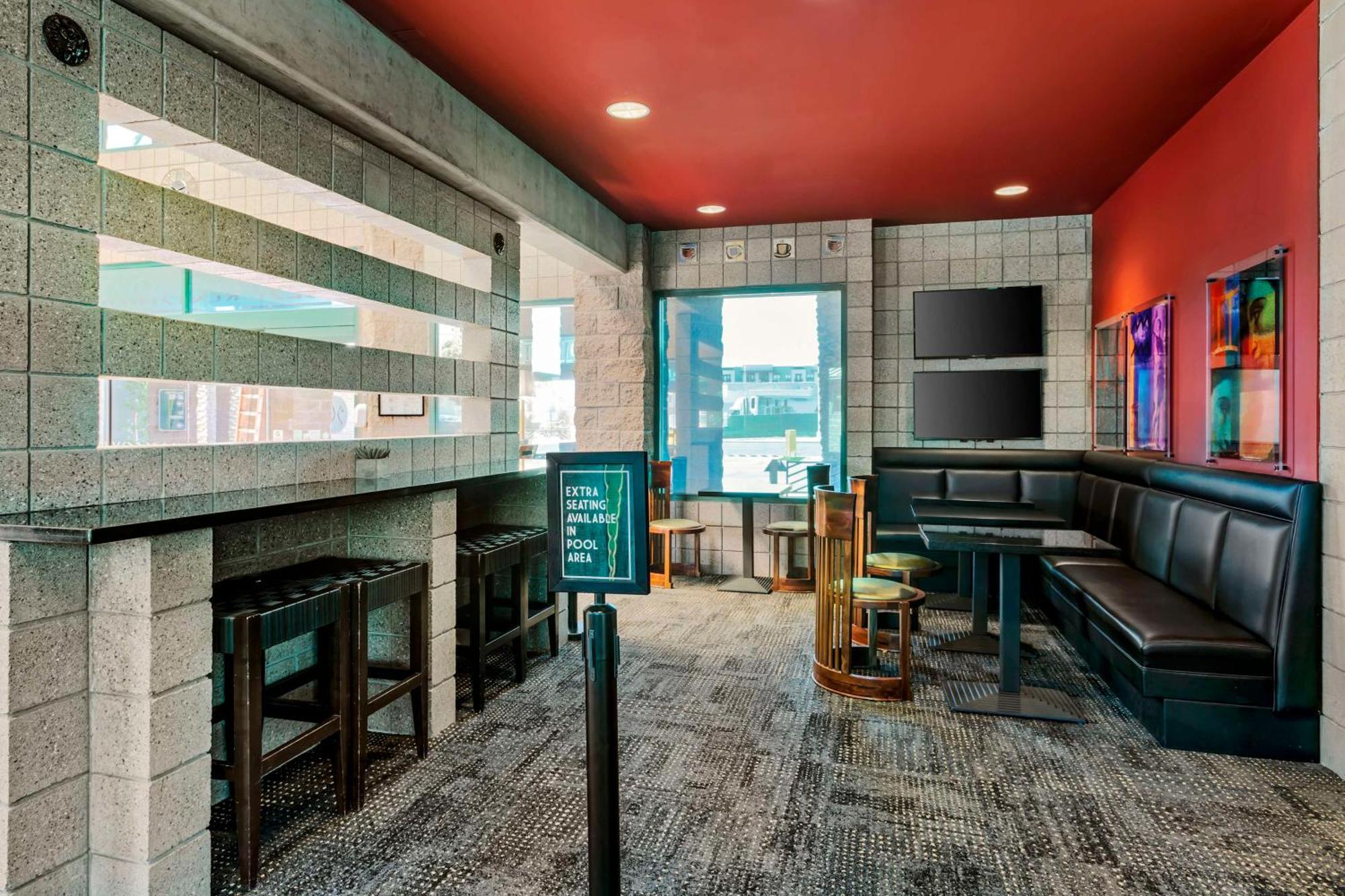 Best Western Plus Sundial Scottsdale Exterior photo