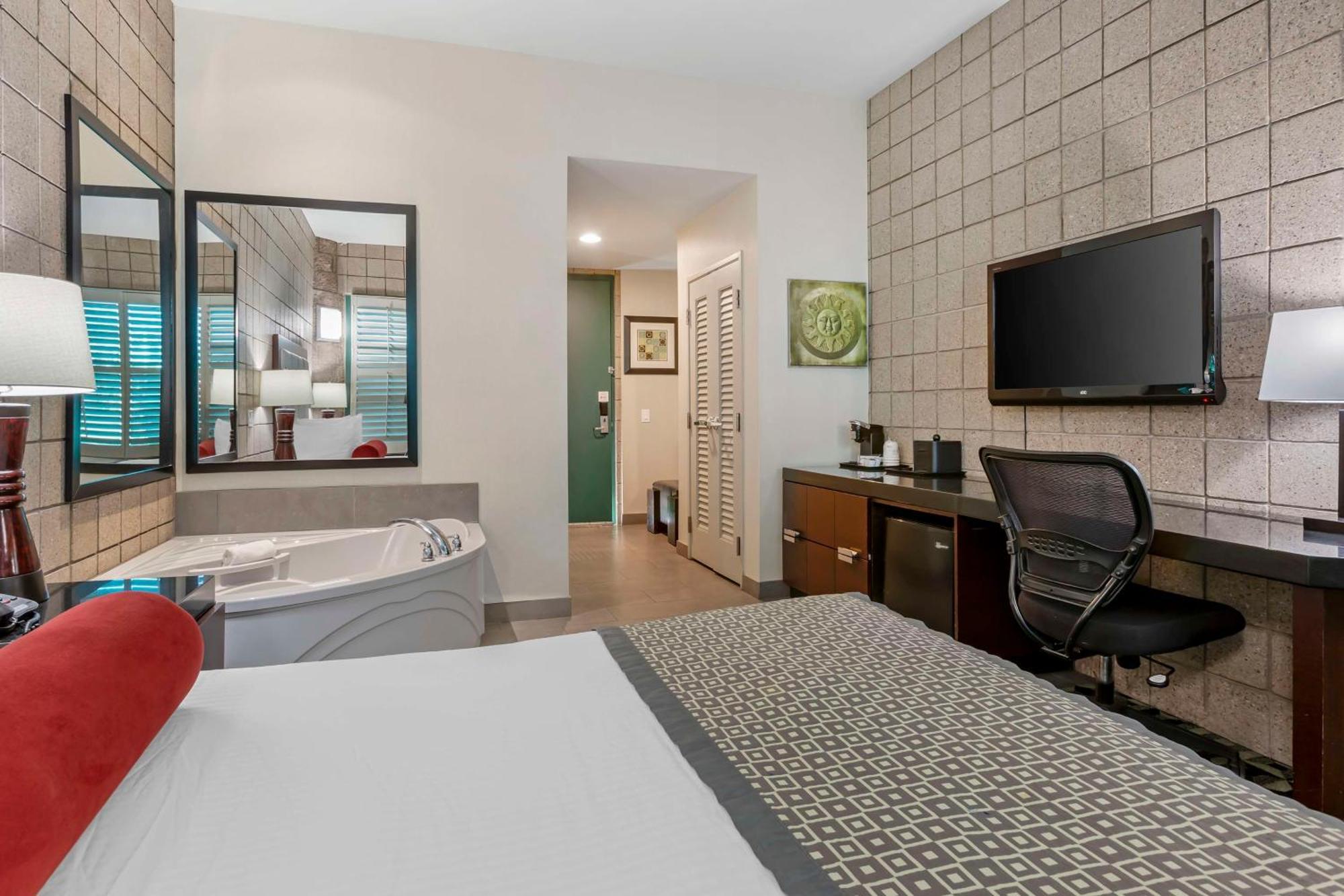 Best Western Plus Sundial Scottsdale Exterior photo