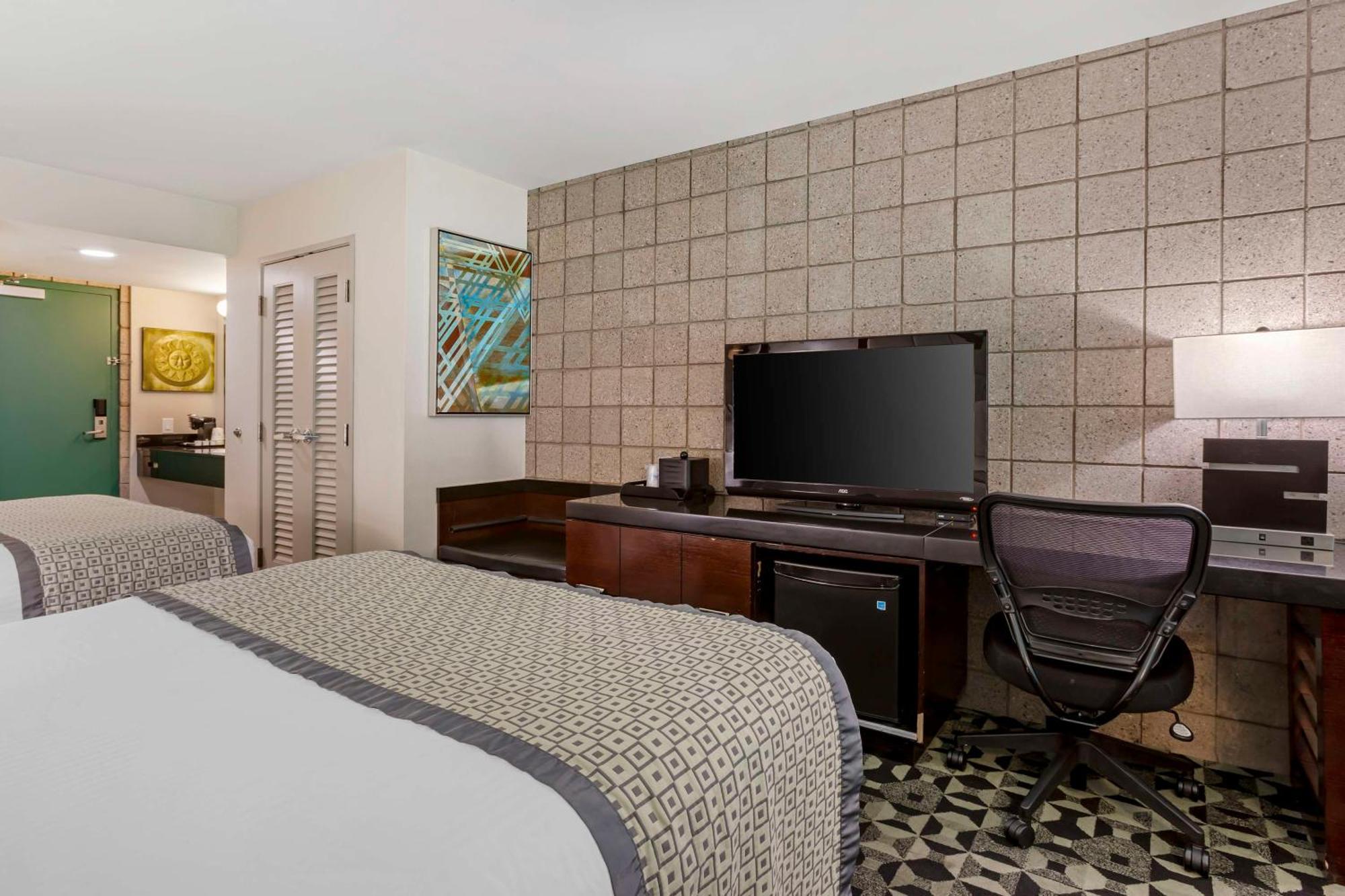 Best Western Plus Sundial Scottsdale Exterior photo