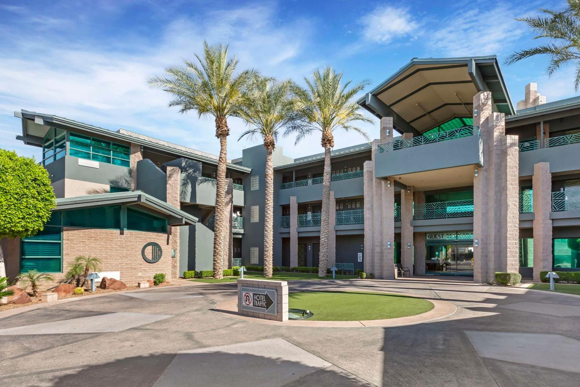 Best Western Plus Sundial Scottsdale Exterior photo