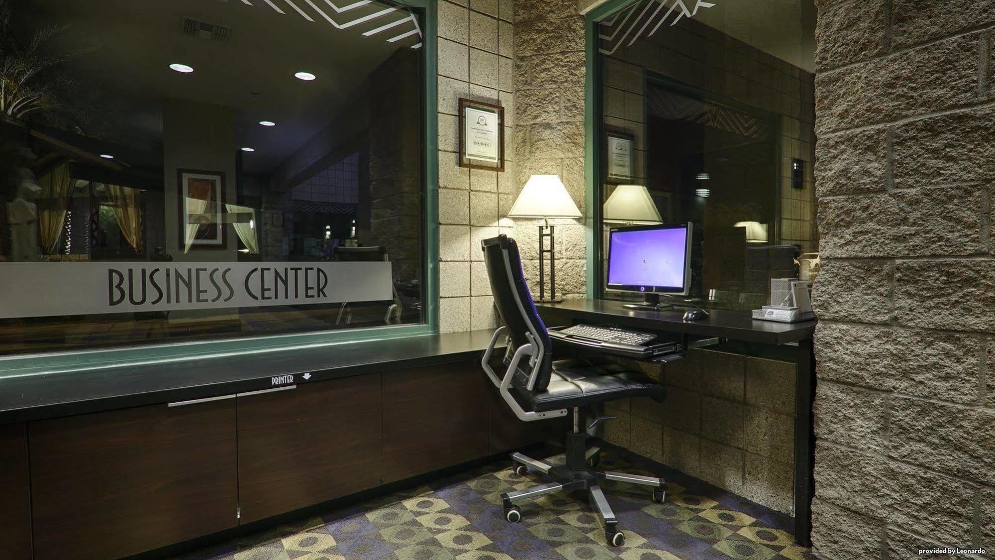 Best Western Plus Sundial Scottsdale Exterior photo